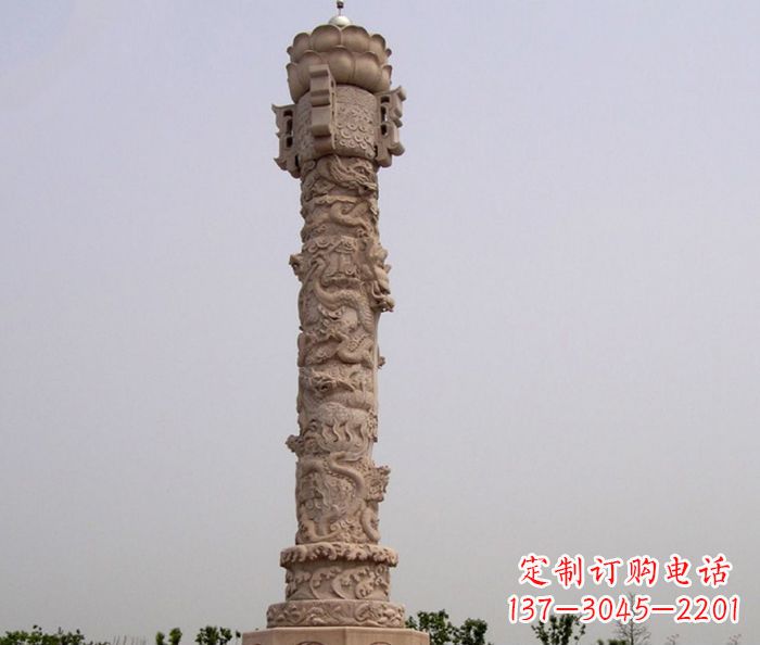 太原领雕塑制作精美的红石龙柱雕塑