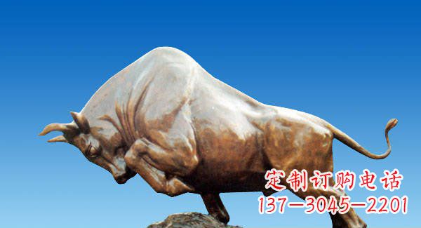 太原中领雕塑定制特色拓荒牛雕塑