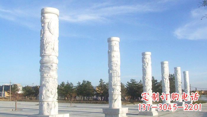 太原中国传统石雕:广场龙柱雕