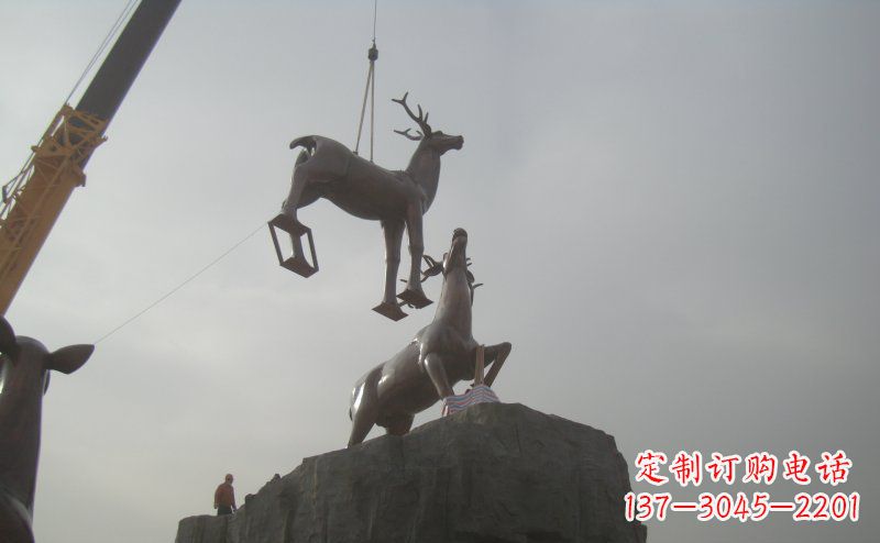 太原梅花鹿动物铜雕,极致精细,表达优雅