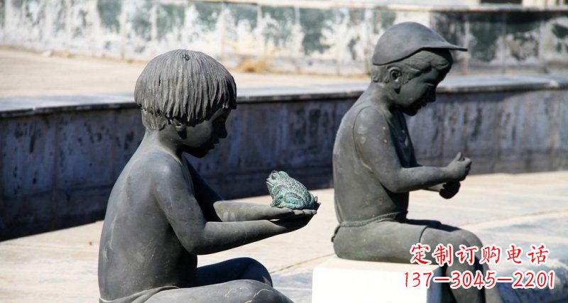 太原儿童景观铜雕,携带童趣的青蛙