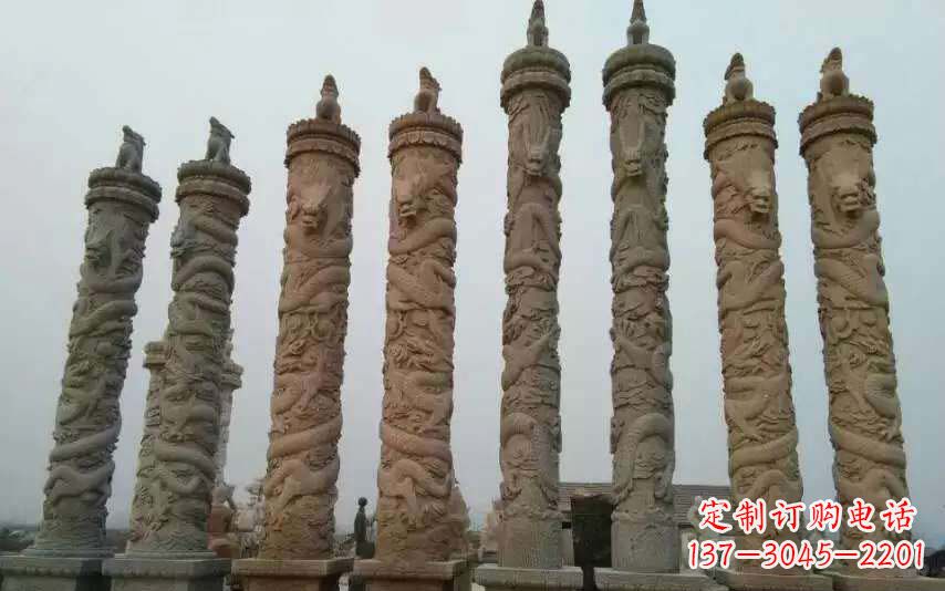 太原风格独特的盘龙石雕