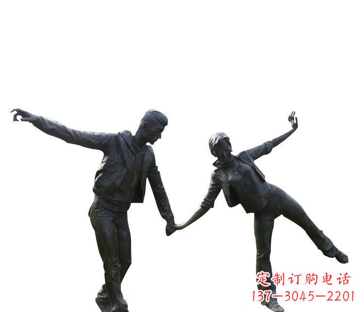 太原铜恋人雕塑，完美呈现浪漫爱情