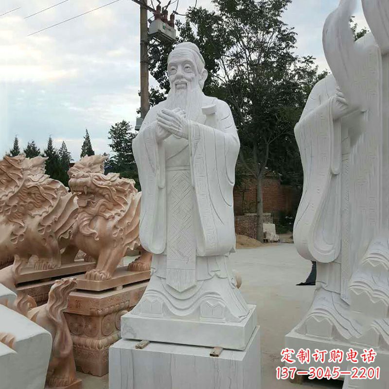 太原海外的孔子雕像——展示中国文化的象征
