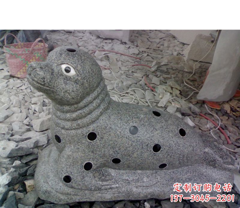 太原华丽雕塑，海洋动物小海豹石雕