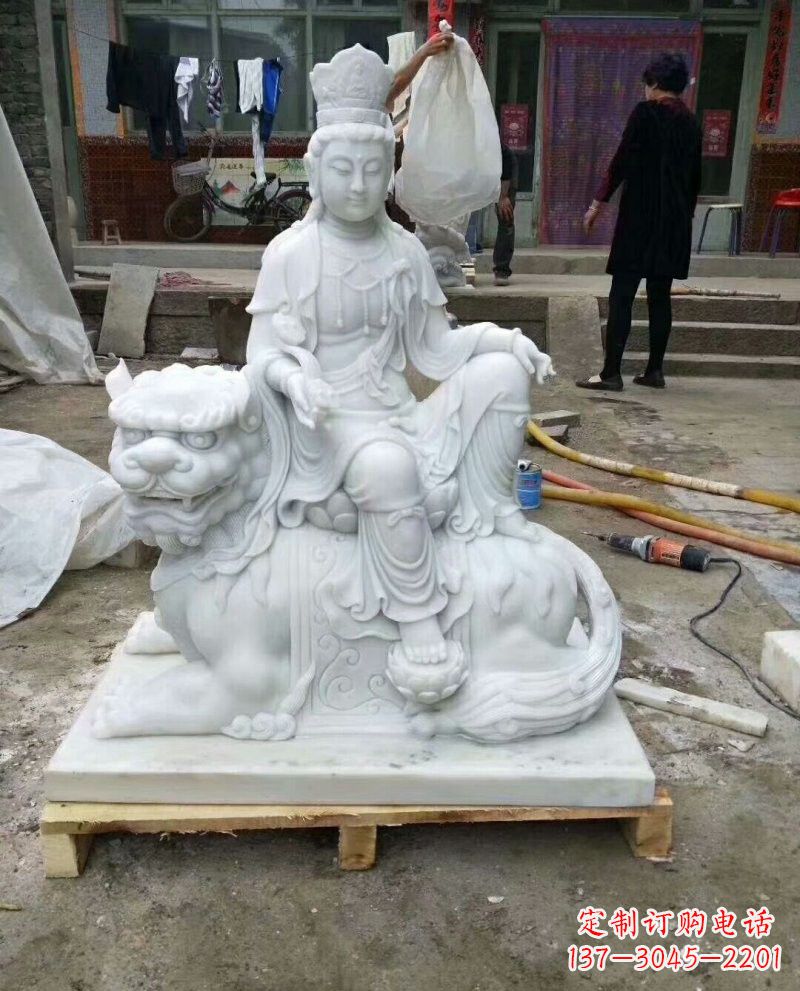 太原高端汉白玉文殊菩萨狮子雕塑