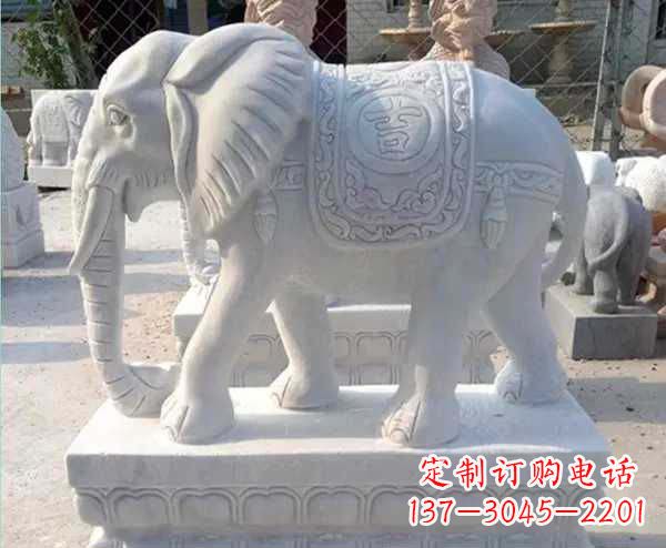 太原高贵厚重的大象雕塑