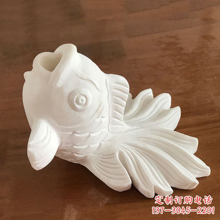 太原精致美观的汉白玉喷水金鱼石雕动物雕塑