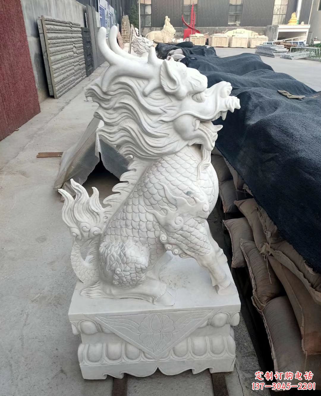 太原高雅古朴的汉白玉麒麟雕塑