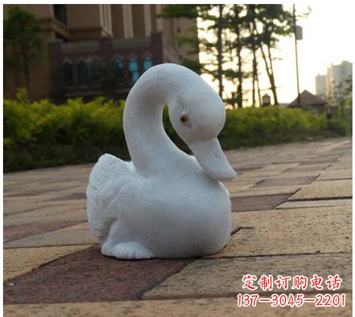 太原汉白玉天鹅石雕塑，精美瑰丽