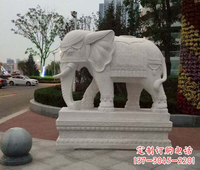 太原高贵优雅的汉白玉大象雕塑