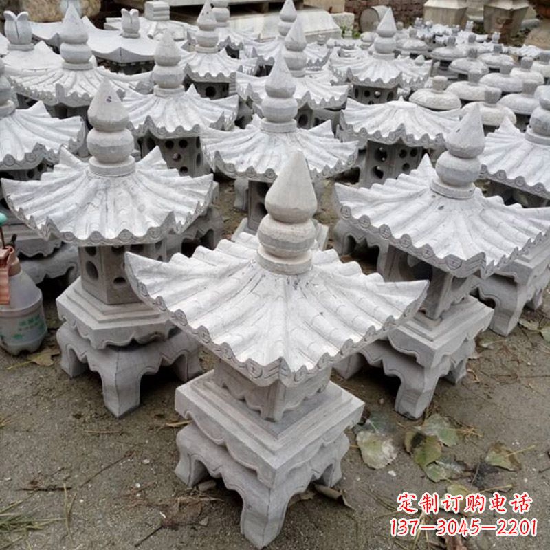 太原汉白玉灯笼雕塑是由中领雕塑定制的一种华丽…