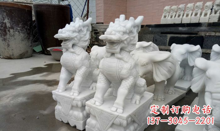 太原汉白玉麒麟雕塑:门口镇宅石雕之美