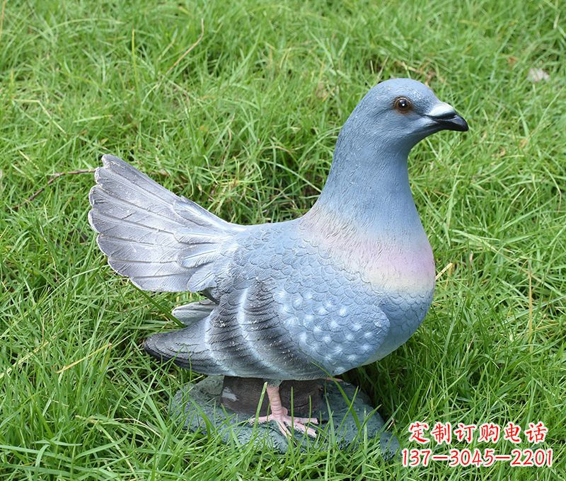 太原传递和平信息的和平鸽雕塑