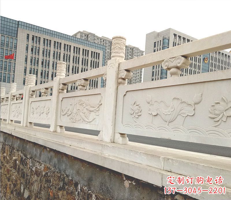 太原中领雕塑:精致的鲤鱼石浮雕石栏板石雕