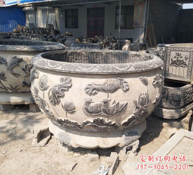 太原传统艺术、高雅精致，荷花鸳鸯石水缸精美雕塑