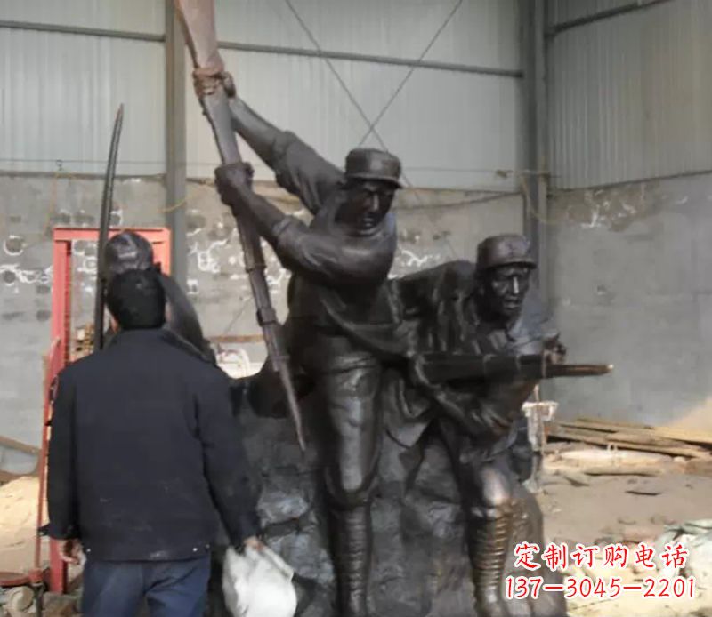 太原细腻精美的红军雕塑