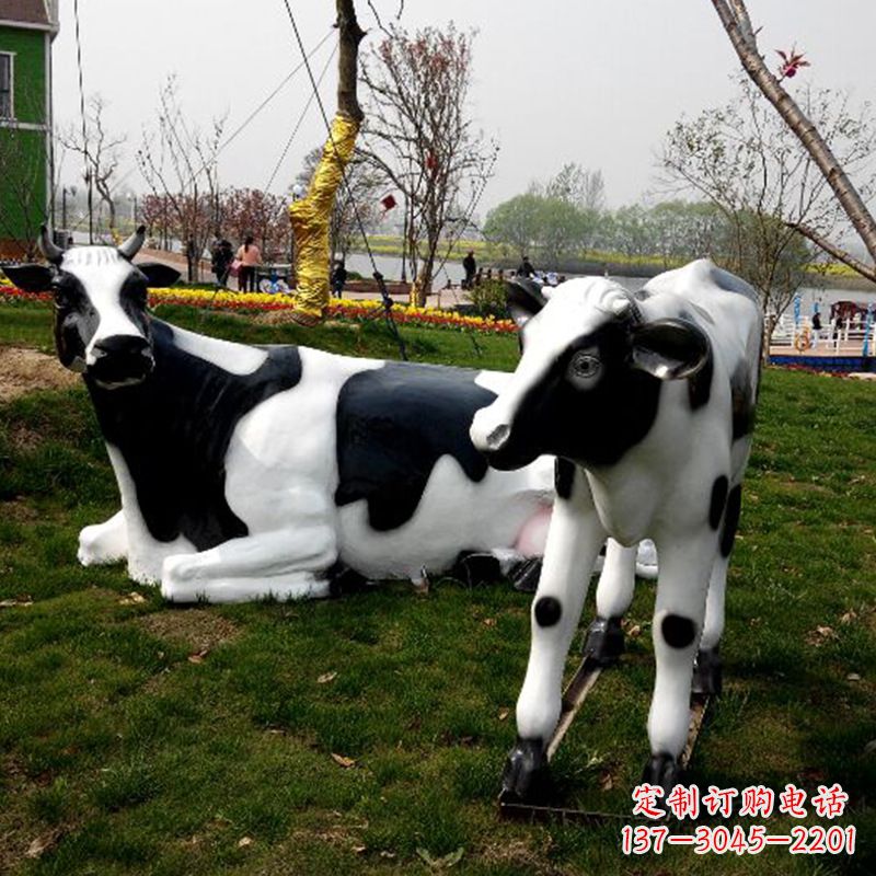 太原仿真奶牛雕塑,精致外形逼真细节