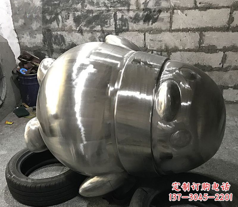 太原户外企鹅雕塑,古典艺术精细工艺美化空间