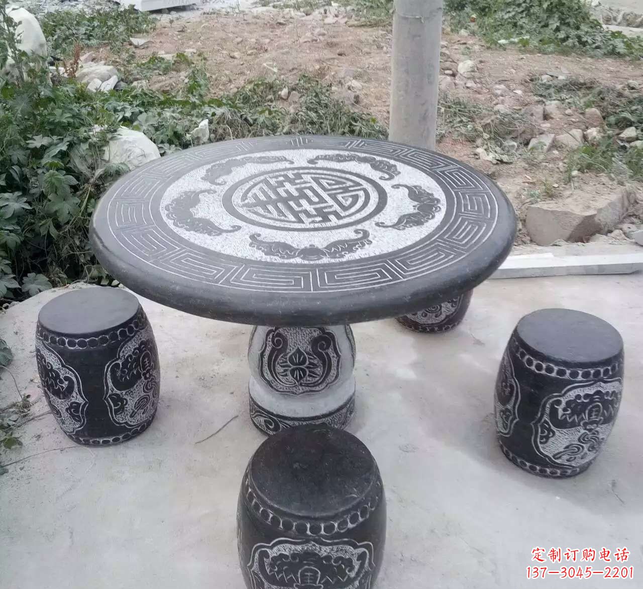 太原艺术化的室外石桌凳雕塑