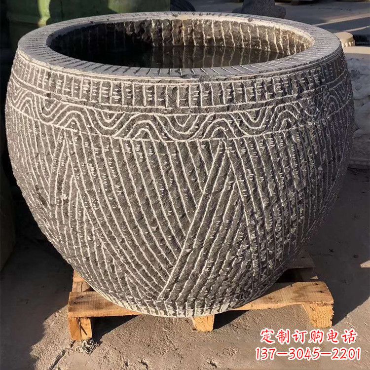 太原精美鱼缸雕塑,装点你的花园