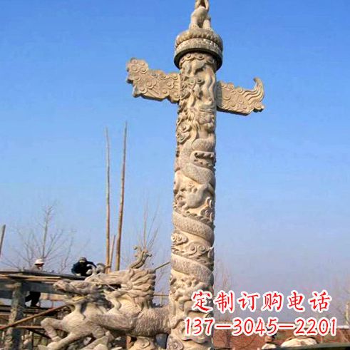 太原象征古老华夏文化的华表柱子雕塑