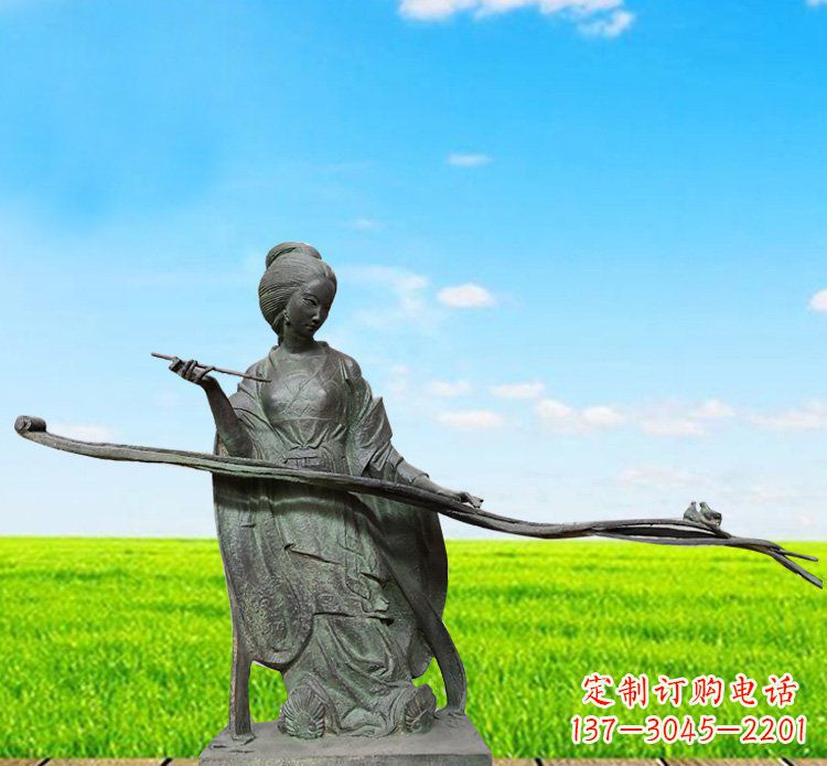 太原优雅迷人的古代美女铜雕