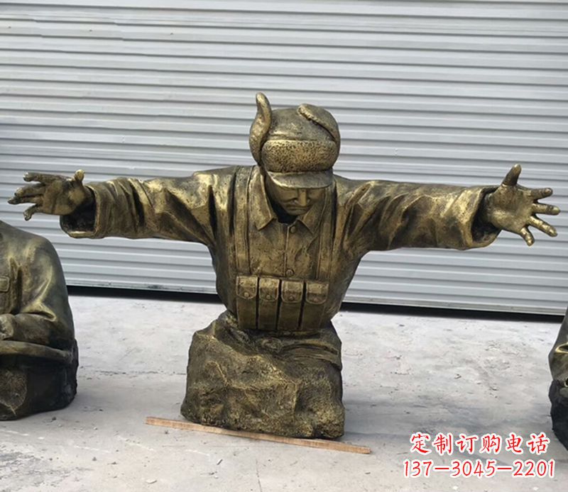 太原黄继光铜雕是由中领雕塑定制的精致作品。中…