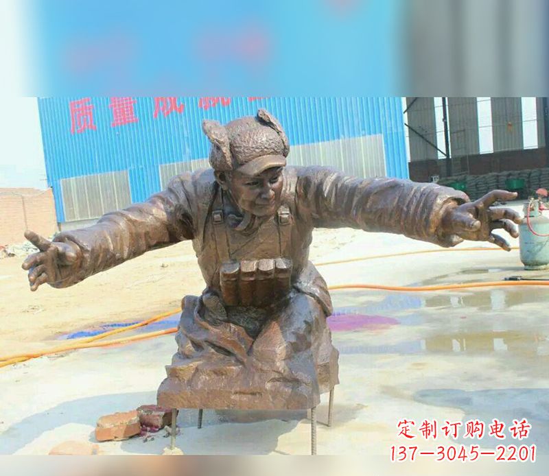 太原黄继光校园英雄铜雕:传承伟大精神