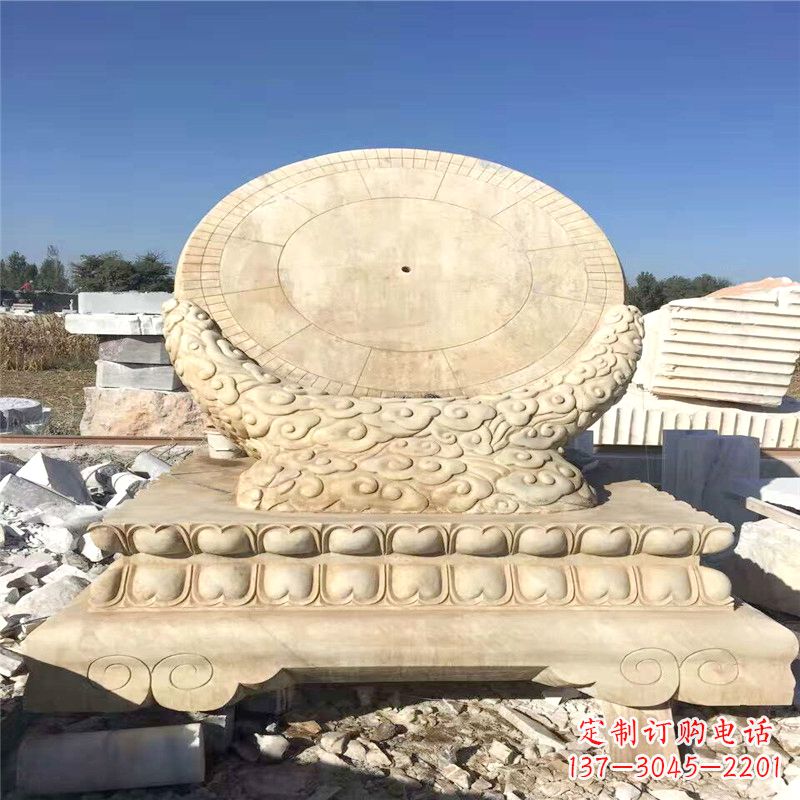 太原优雅而古典的黄锈石日晷雕塑