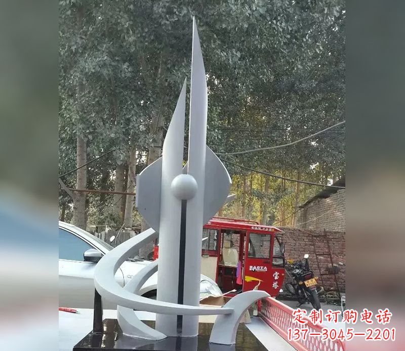 太原不锈钢火箭剪纸雕塑,展现创新科技美学