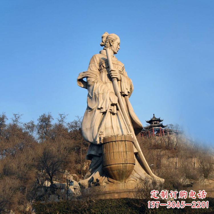太原重温历史的美女雕塑