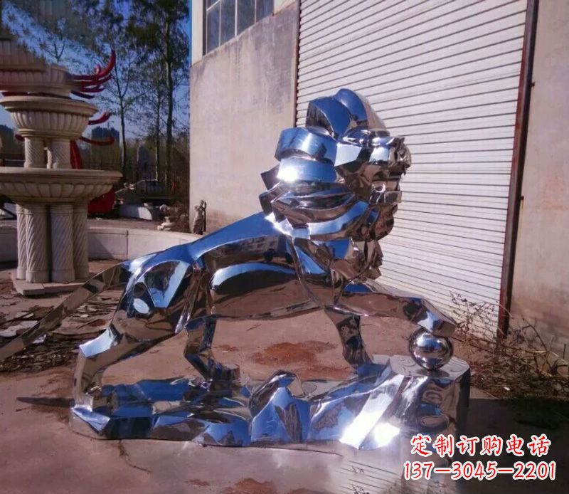 太原中领雕塑推出的不锈钢狮子雕塑,极具艺术价…