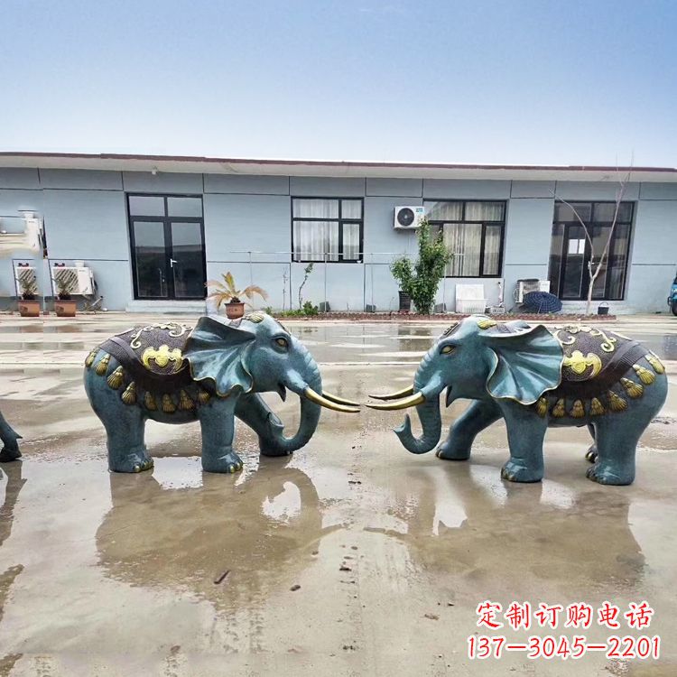 太原优雅可爱的烤漆铜雕小象
