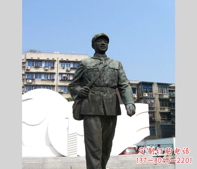 太原定制雷锋雕塑,体现英雄精神