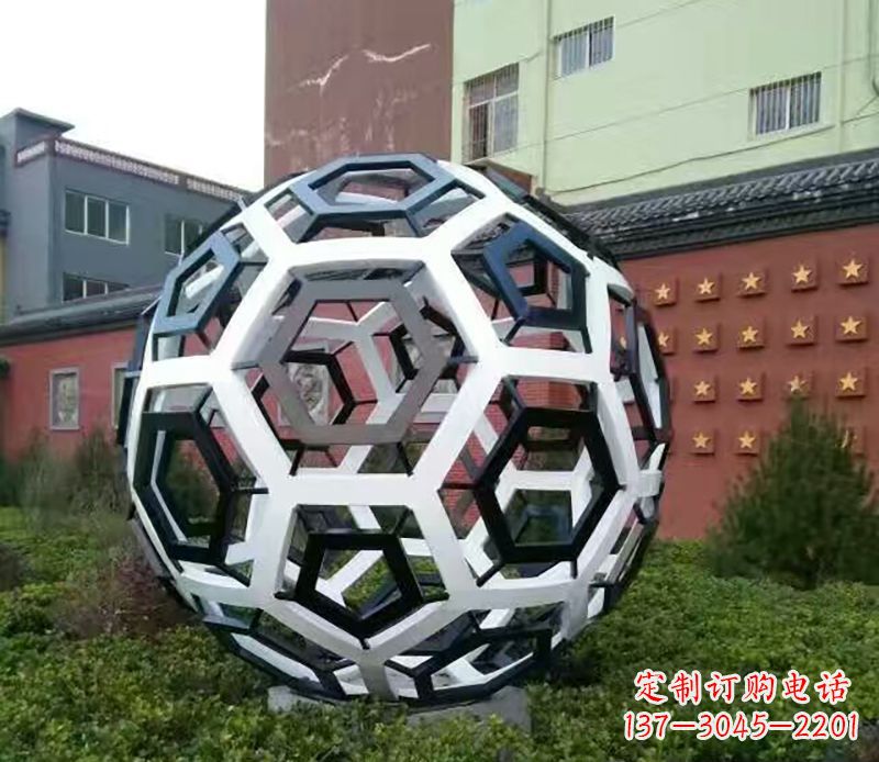 太原中领雕塑定制足球公园不锈钢雕塑
