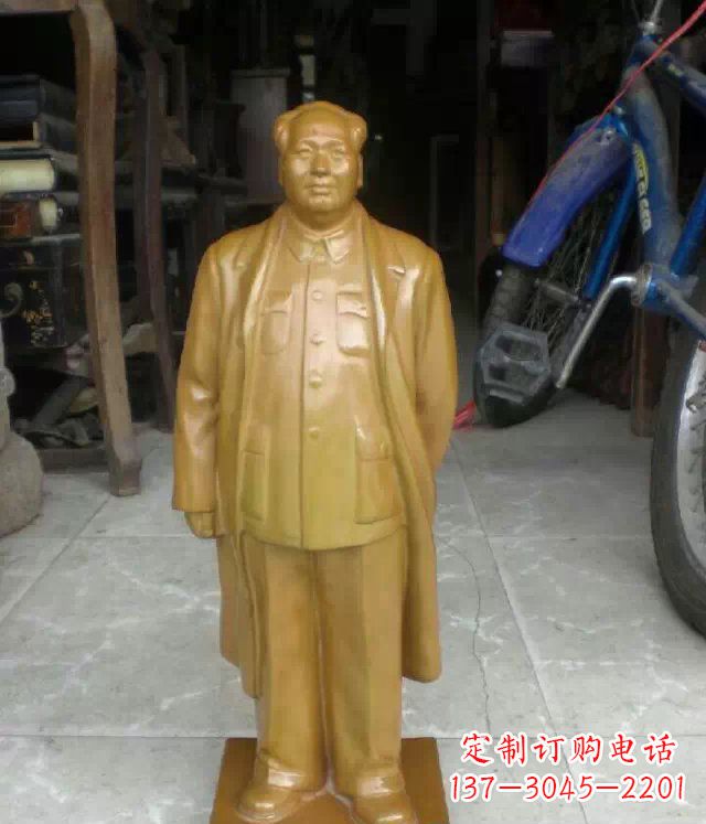 太原毛主席仿铜雕塑:唤醒历史的记忆