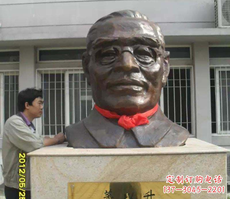 太原领雕塑:打造精致头像铜雕