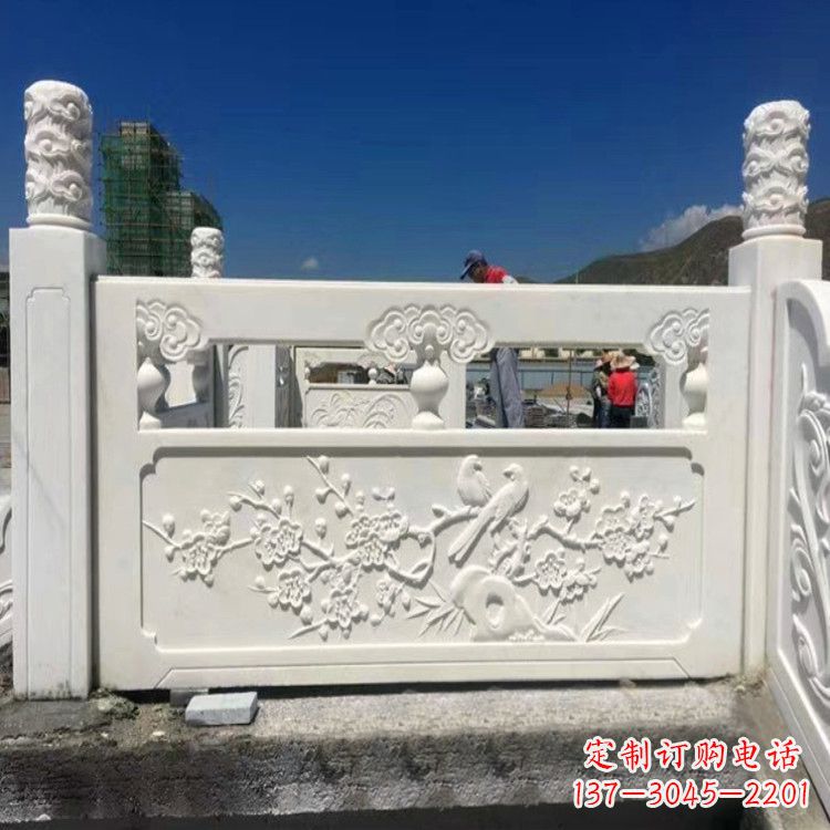 太原梅花石雕塑栏板——为您的室内外空间带来精美的艺术气息