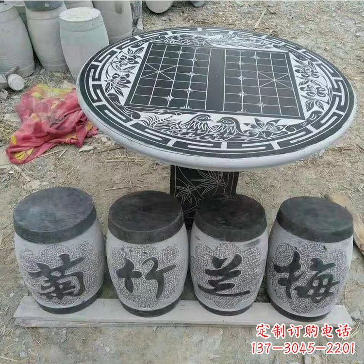 太原传统文化融入石桌凳雕塑