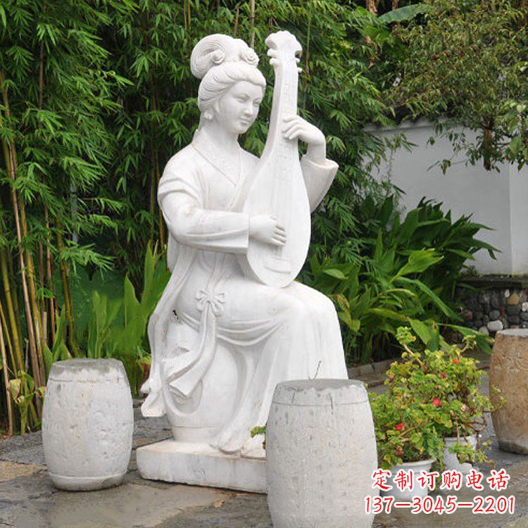太原美女王昭君弹琵琶坐像雕塑