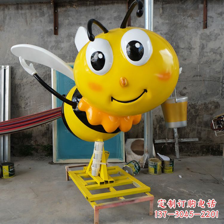 太原蜜蜂卡通雕塑摆件