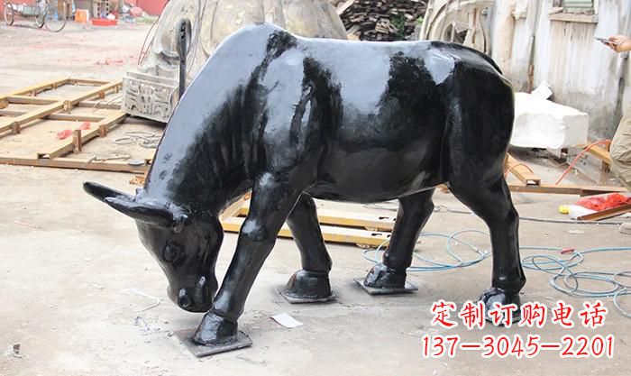 太原把传统牧场风情带回家,领雕塑的艺术牛雕塑等你来!