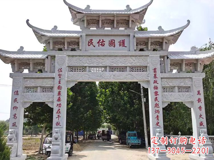 太原千锤百炼,让文化与艺术融为一体的牌楼雕塑