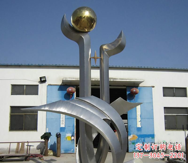 太原中领雕塑:不锈钢树叶雕塑,精美绝伦