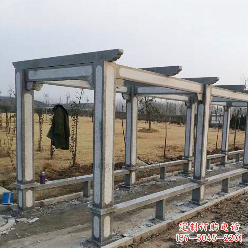 太原青石花架雕塑是由技艺精湛的艺术家设计并制…