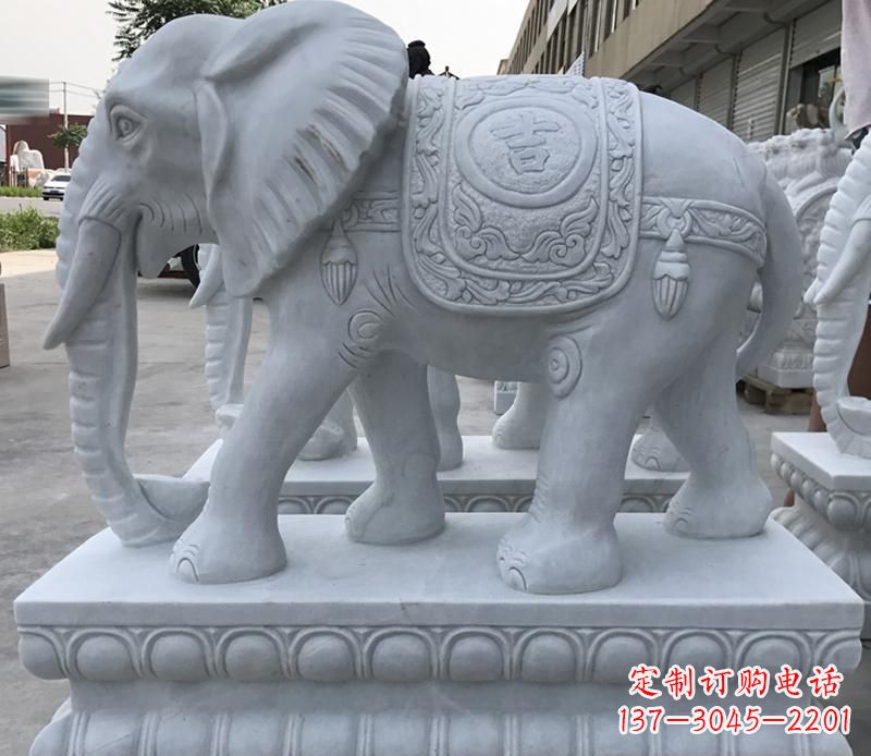 太原青石纳福动物大象雕塑,完美缔造家庭装饰风景