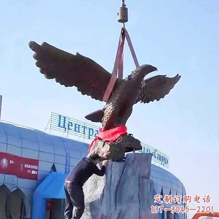 太原商场企业大型老鹰铜雕景观