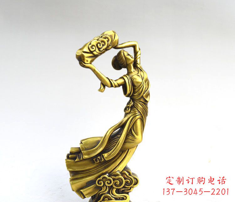 太原传承古老神话的女娲雕塑