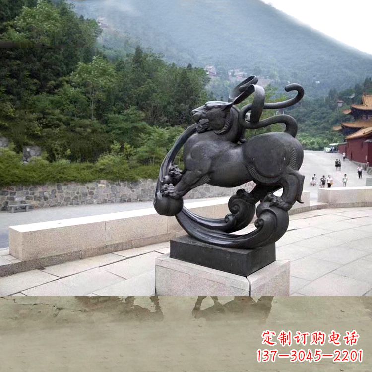 太原神兽白虎铜雕塑,雕刻出传统中国文化之精髓